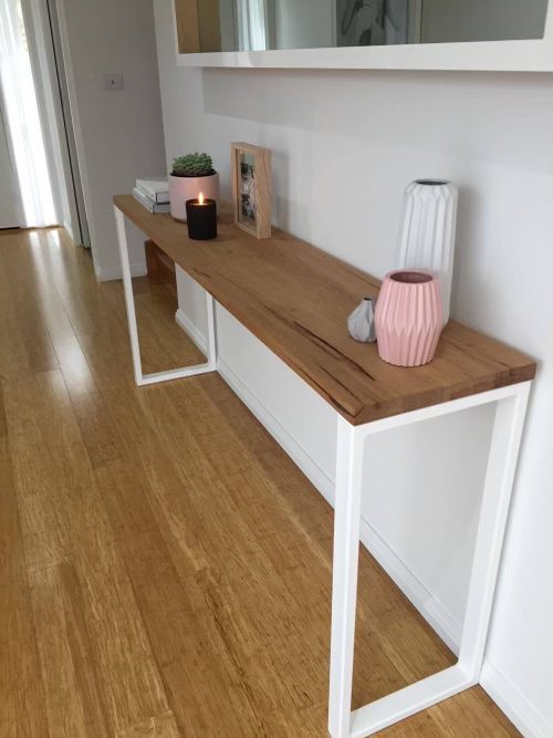 Capri Console